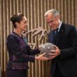 Sheinbaum dialoga Mark Carney