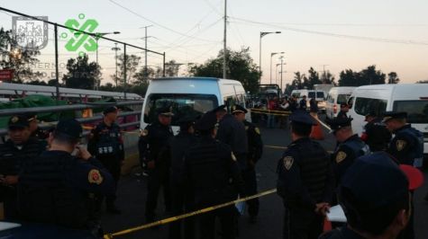 Pasajero es asesinado durante asalto a combi en Indios Verdes
