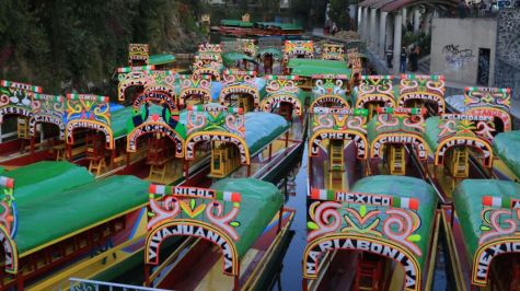 Proponen regular consumo de alcohol en trajineras de Xochimilco