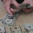 El peso mexicano no cotizaba en 16.51 pesos por dólar, desde 2015