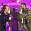 Bono, de U2, da 'concierto por la paz' en una estación del metro de Kiev