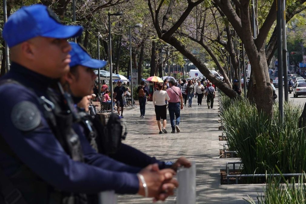 Extraviado Policías auxilian a adulto mayor extraviado en la Cuauhtémoc