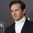 Armie Hammer deja su cinta con Jennifer López tras una polémica en las redes