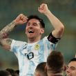 Messi dedica triunfo a Maradona