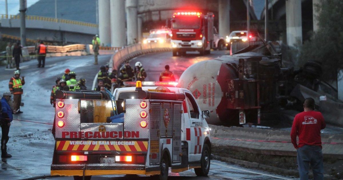 Sube a 21 la cifra de muertos por explosión de pipa en Iztapalapa