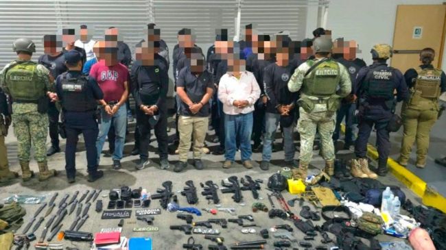 detienen 38 integrantes La Luz Mundo Michoacan.jpg