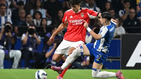 Oporto y Benfica empatan sin goles en un clásico tenso de la Liga de Portugal