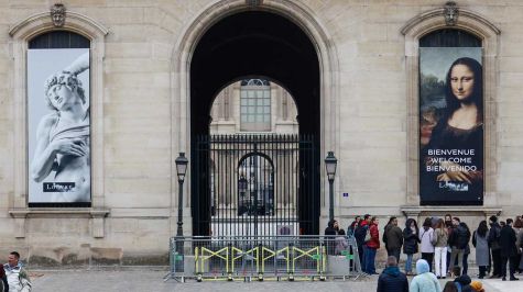 Robo relámpago y millonario al Louvre, se llevan botín de joyas de Napoleón