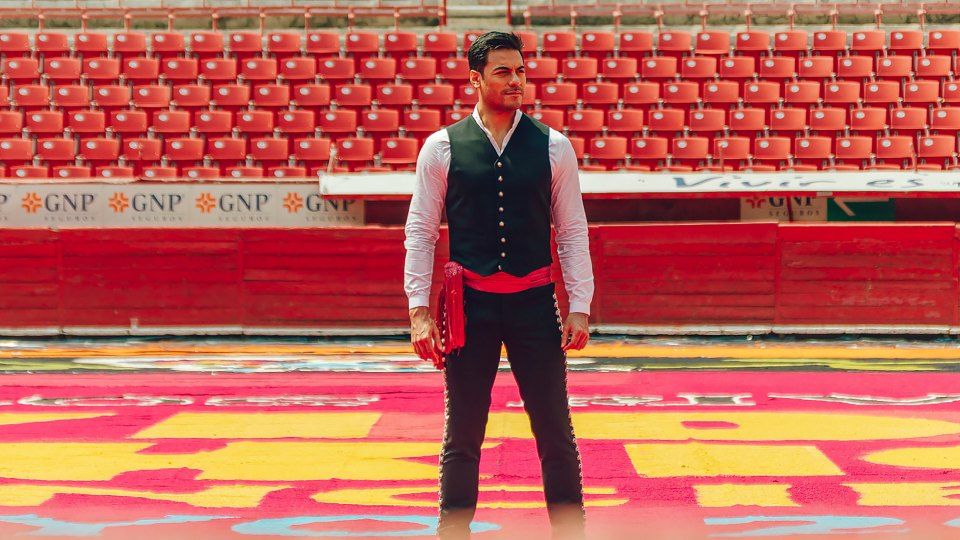 Carlos Rivera anuncia su primer concierto en la Plaza de Toros México