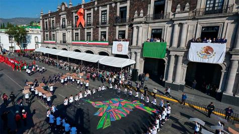 Encabezó Delfina Gómez Álvarez desfile por la Revolución Mexicana