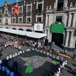 delfina-desfile-revolucion.jpg