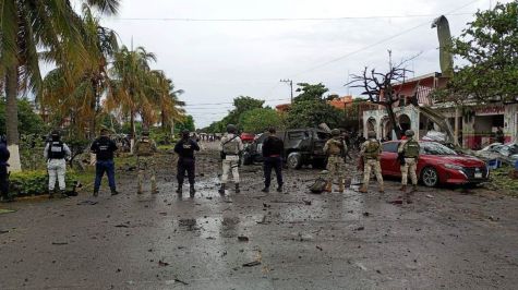 Sube a seis la cifra de muertos por explosión de coche en Coahuayana, Michoacán