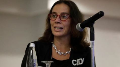 Canciller chilena llama 'huevón' a embajador argentino
