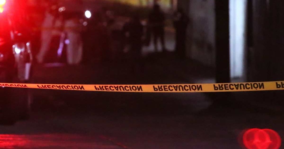 Camión de carga atropella y mata a un hombre en Calzada de Tlalpan