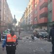 El siniestro ocurrió alrededor de las 08:55 horas en el tercer nivel de un edificio de 24 departamentos, ubicado en la esquina de Paseo de los Cipreses y Paseo de los Naranjos