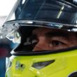 Checo agregó que, aunque el debut en pista es motivo de celebración, el objetivo inmediato es seguir avanzando en el desarrollo del auto.