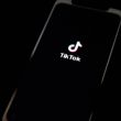 La Comisión Europea prohíbe instalar TikTok a sus trabajadores