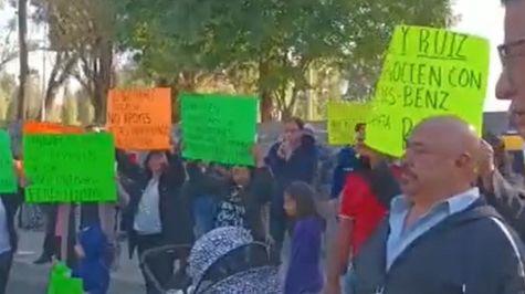 Transportistas amagan con paralizar CDMX por conflicto con Semovi