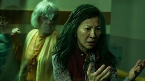 'Everything Everywhere All at Once' brilla en premios Sindicato de Guionistas