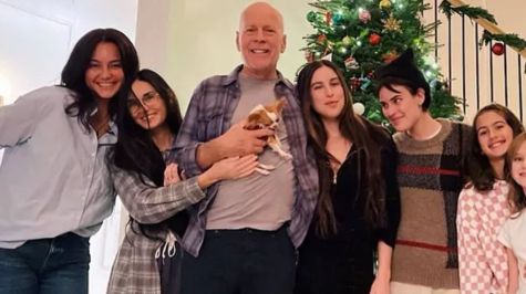 Esposa de Bruce Willis desmiente que Demi Moore se haya mudado a cuidar al actor