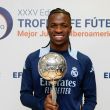 Vinicius Jr trofeo EFE