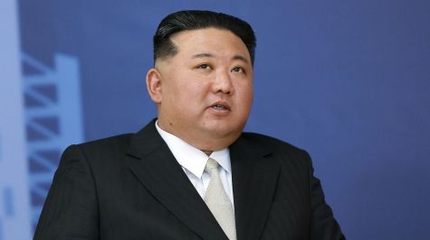 tilda Corea Norte acto ganster Iran.jpg