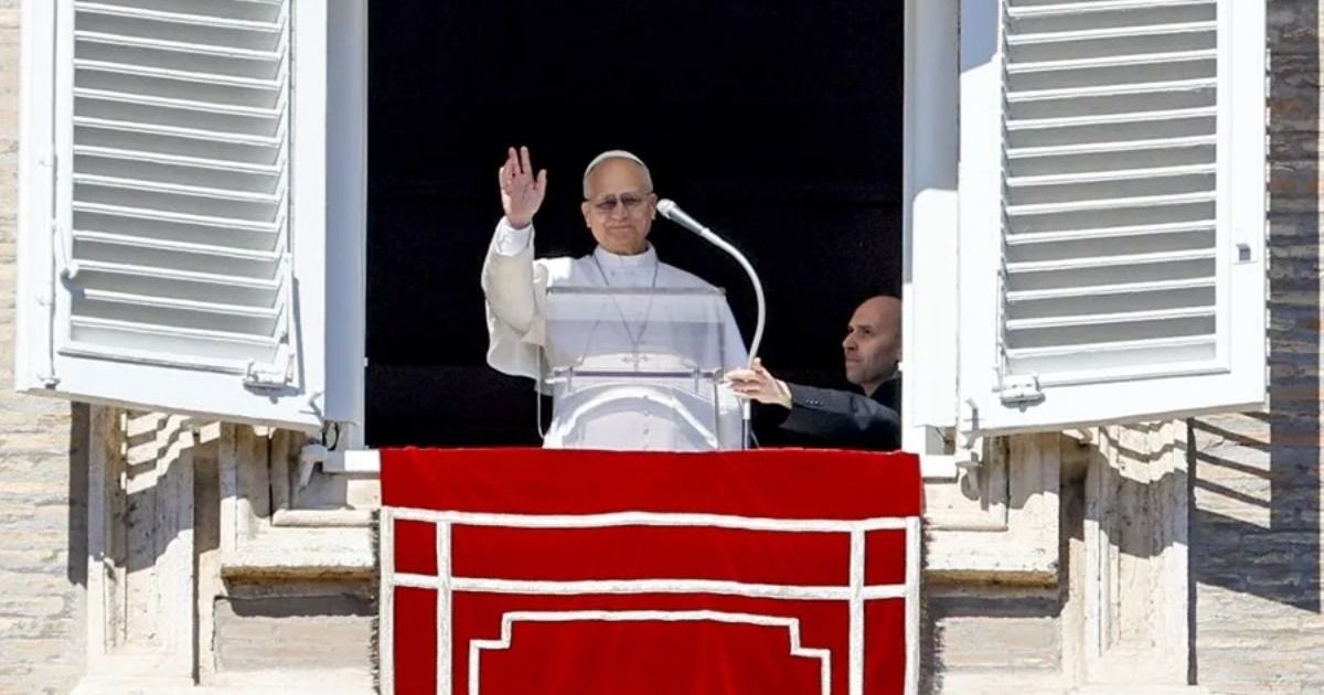 Llama el papa León XIV a la paz tras la escalada bélica en Irán