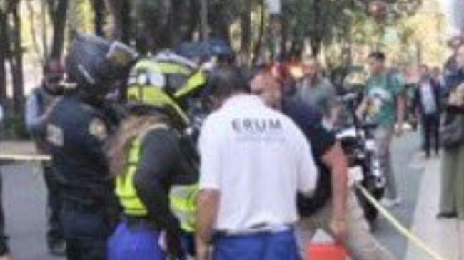 muere mujer caer Torre Reforma Latino.jpg