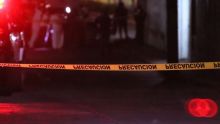Asimismo, se señaló que el detenido posiblemente forma parte de una célula delictiva dedicada a la venta de droga, extorsión y homicidio doloso en la zona poniente de la capital.