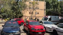 Los paramédicos intentaron brindar atención médica, sin embargo confirmaron que ambas víctimas ya no contaban con signos vitales.