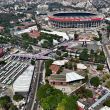 A pesar de los trabajos de rehabilitación urbana, el comercio informal continúa presente en los alrededores del Estadio Azteca.