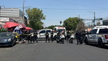 Las primeras versiones señalan que los agresores abrieron fuego contra las víctimas y posteriormente escaparon del lugar a bordo de la motocicleta.