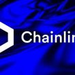 Chainlink es una red blockchain descentralizada que conecta contratos inteligentes con datos del mundo real mediante oráculos seguros.