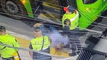 La zona fue acordonada por autoridades mientras personal ministerial llevó a cabo las diligencias correspondientes y el levantamiento del cuerpo.