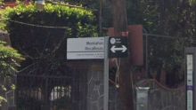 Paramédicos que acudieron al sitio valoraron al hombre herido, sin embargo fue diagnosticado sin signos vitales en el lugar.