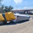 vuelca trailer Puente Concordia Iztapalapa.jpg