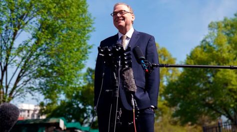 El economista jefe de la Casa Blanca, Kevin Hassett, pronostica un crecimiento del 5% para Estados Unidos en 2026