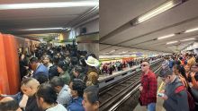 Este viernes, miles de usuarios vivieron la saturación y servicio lento en el Metro. Redes sociales