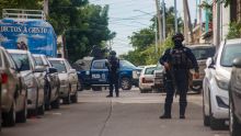 Los elementos denuncian que no hay garantías de seguridad para ejercer su trabajo. Foto Cuarto Oscuro