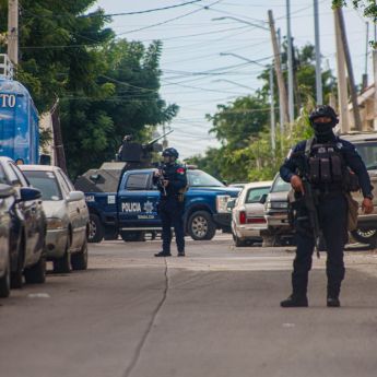 Los elementos denuncian que no hay garantías de seguridad para ejercer su trabajo. Foto Cuarto Oscuro