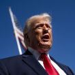 Trump asegura que Reino Unido y "un par de países más" lo respaldan en las labores de desminado en Ormuz