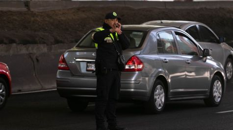 Versiones preliminares señalan que el accidente pudo estar relacionado con la falta de señalamientos de división de carriles en ese tramo vial, lo que habría complicado la maniobra. Cuartoscuro / Archivo