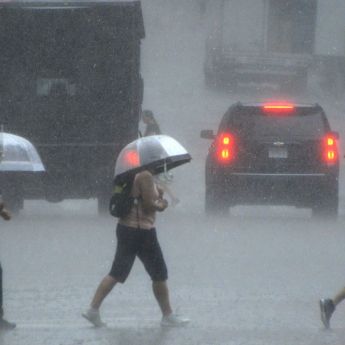 Clima severo azotará Estados Unidos con tormentas, tornados y frío invernal (EFE)