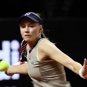 Rybakina domina y Muchova sorprende: final en Stuttgart