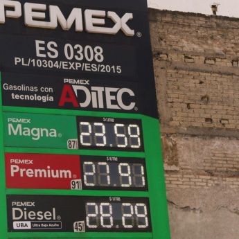 El acuerdo de carácter voluntario establece un tope al precio del diésel. Foto Cuarto Oscuro