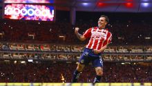 Chivas imparable: goleada y liderato en Liga MX