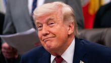 Donald Trump contradice a Chris Wright sobre la baja en los precios del combustible (Foto EFE)