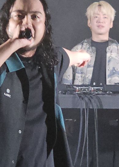 Foto de Alex dayo | Creepy Nuts