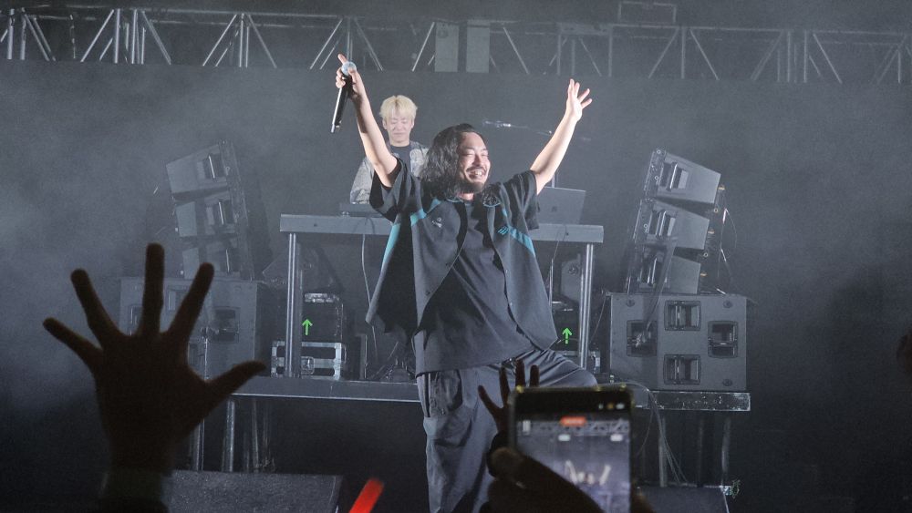 Foto de Alex dayo Creepy Nuts