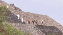 Balacera en Pirámide de la Luna en Teotihuacán